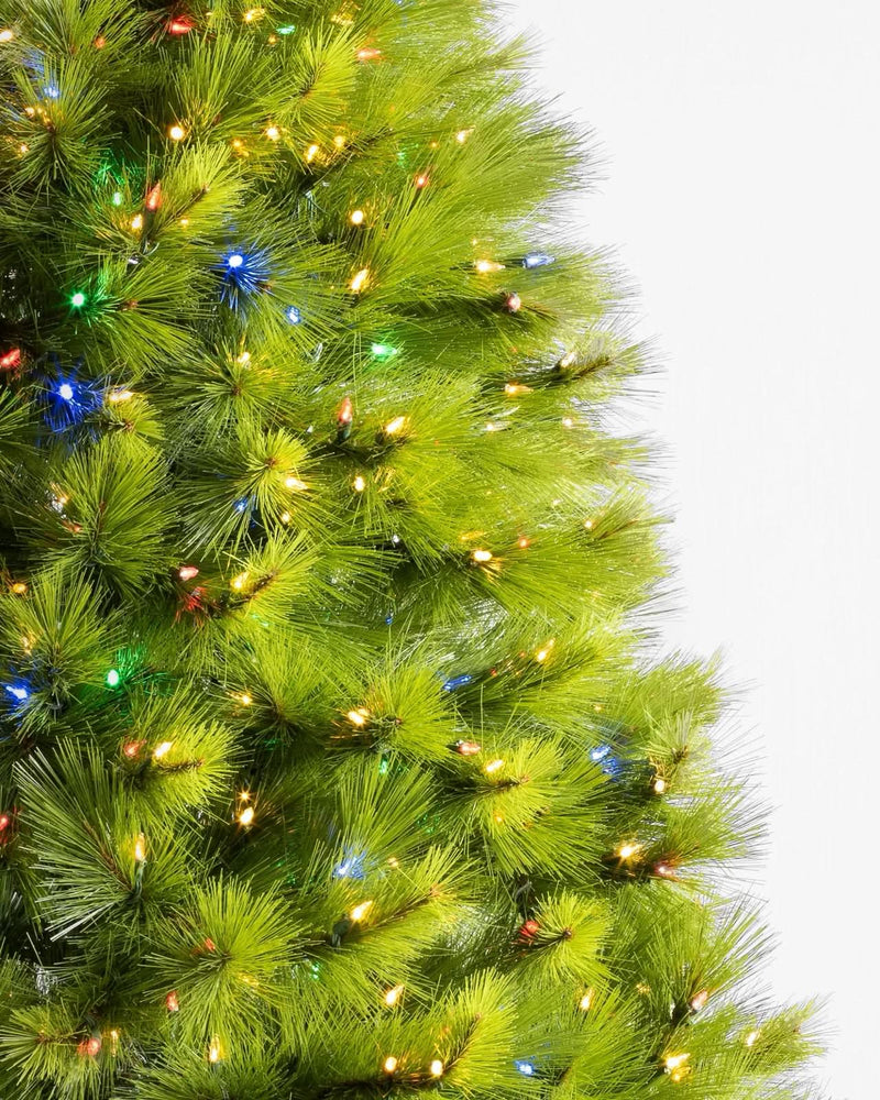 3,00m - Árbol de Navidad verde de pino de Monterey con ramas largas, soporte de metal y micro LED de colores integrados